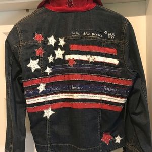 Denim jacket size 1 Chicos 👍